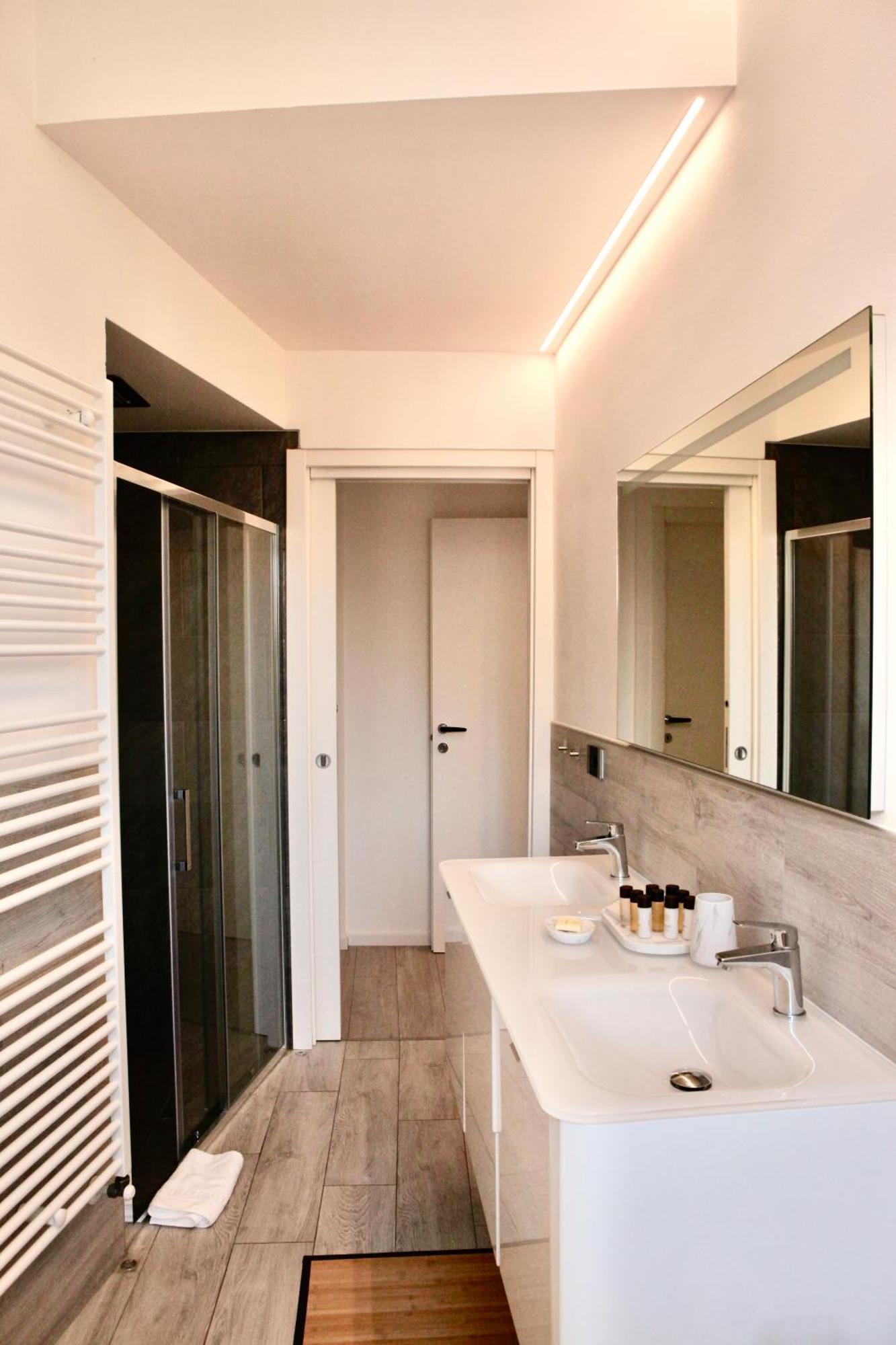 Belvedere 229 Lakeview Apartment Ghiffa Bagian luar foto